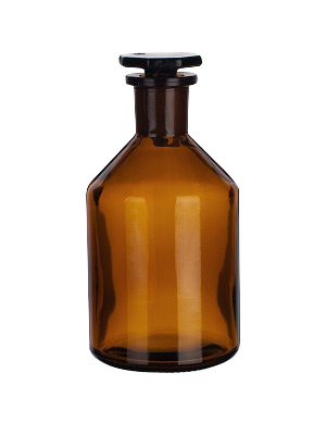 Rundschulterflasche, enghals, braun, mit Glasstopfen