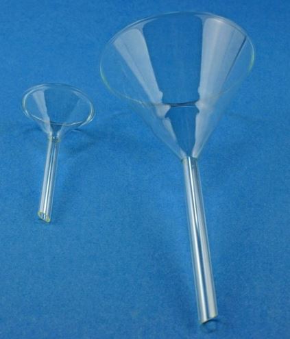 Trichter aus Borosilikatglas 3.3, Außendurchmesser 60mm, Stiel Außendurchmesser 8mm